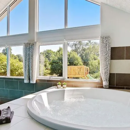 Holiday home Hvidbjerg Sleeps 16 Pool Wifi Hvidbjerg (Syddanmark)
